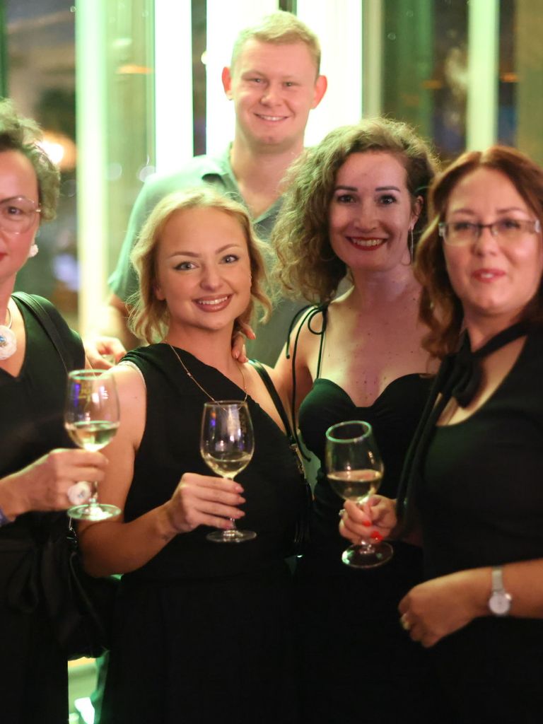 Connect+Chill esti Networking party – 86