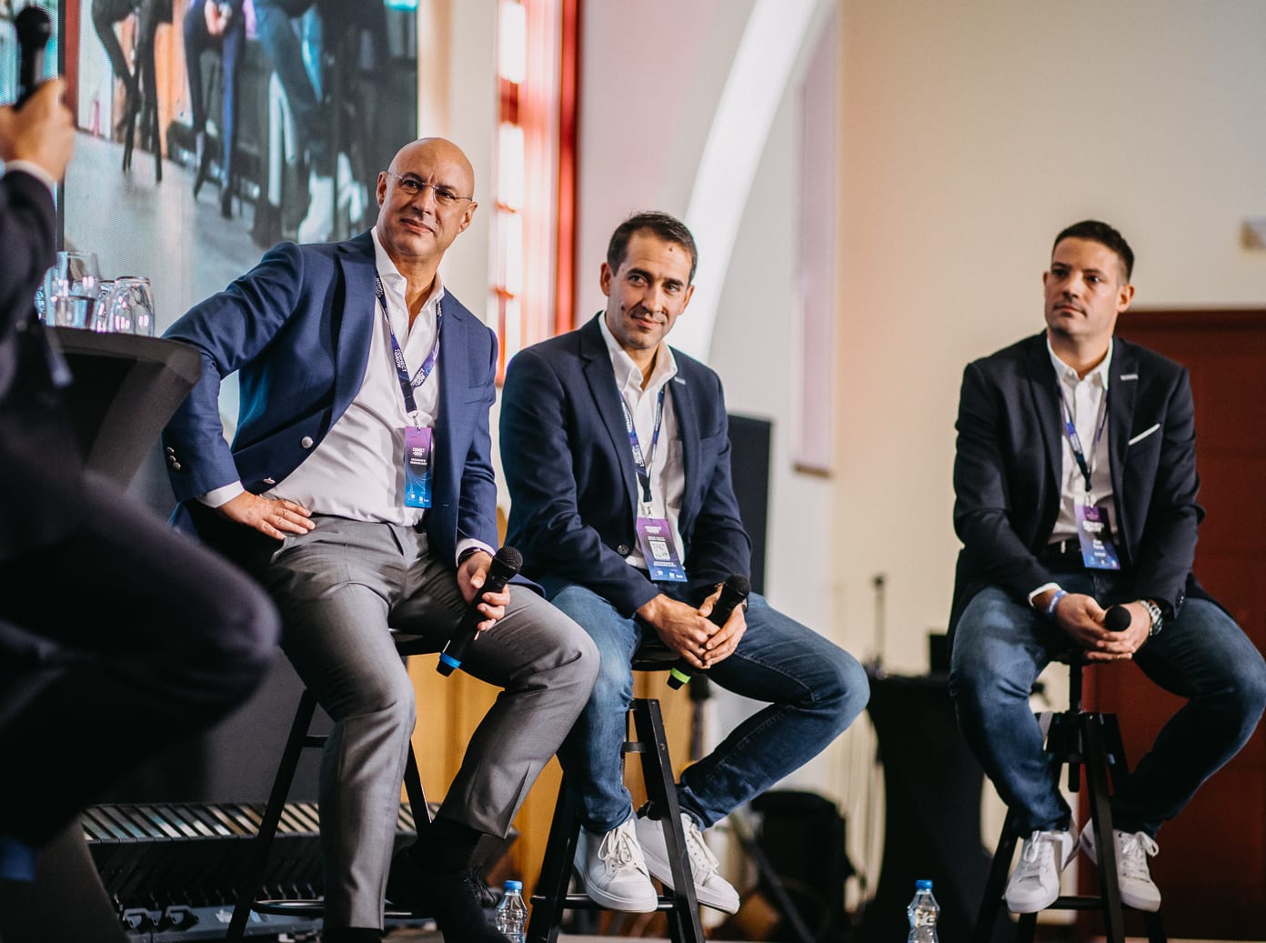 A törött láb és a kék bögre