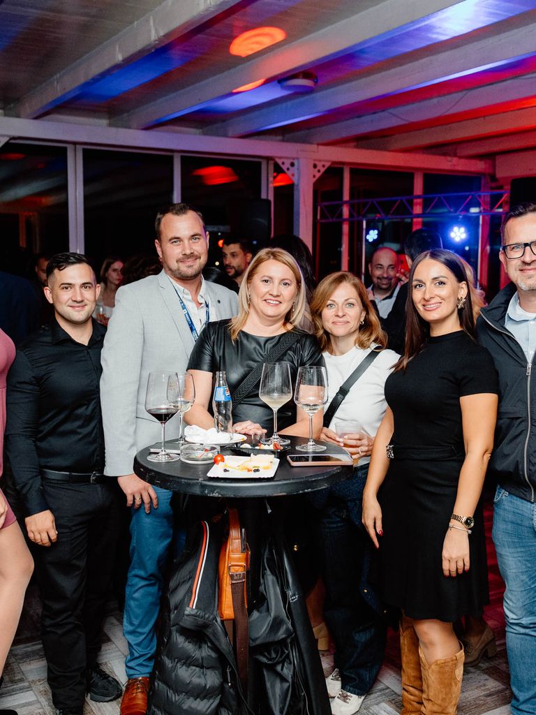 Connect+Chill esti Networking party – 37