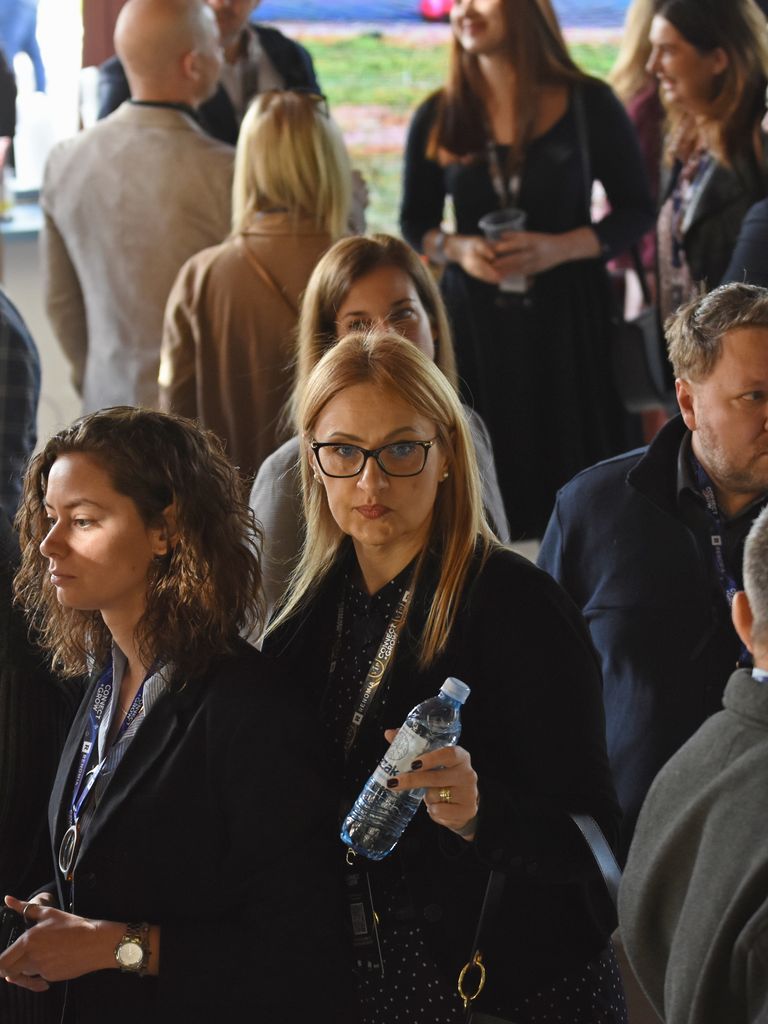 Connect+Grow 1. nap / II – 421